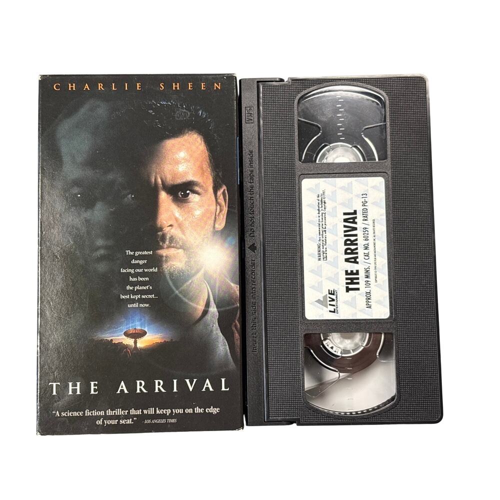 The Arrival VHS 1996 Charlie Sheen Sci Fi Horror Thriller Alien Vintage 90s Live